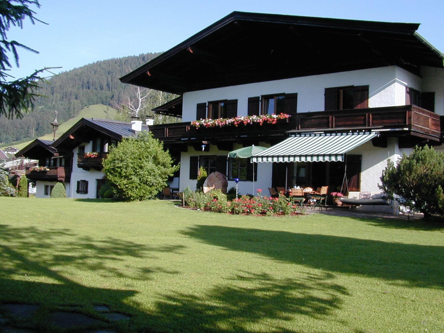 Pension Landhaus Gasteiger Kitzbuhel Exterior photo