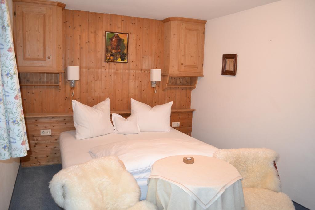 Pension Landhaus Gasteiger Kitzbuhel Exterior photo